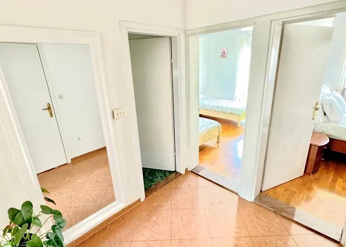 דירה Garden ספליט